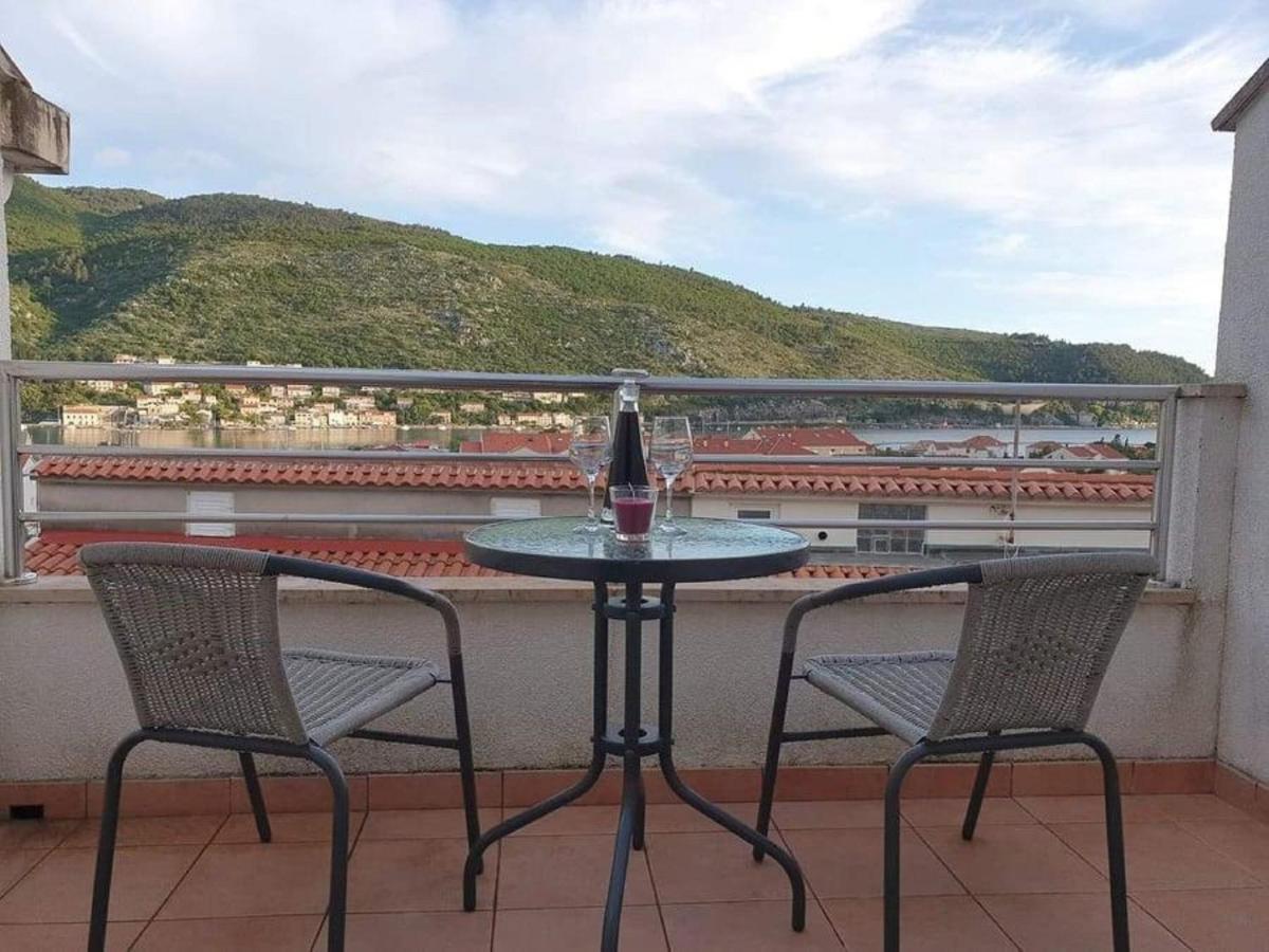 Apartment Majer Mokošica エクステリア 写真